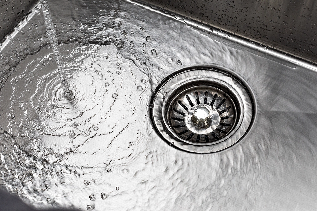 smelly sink drain